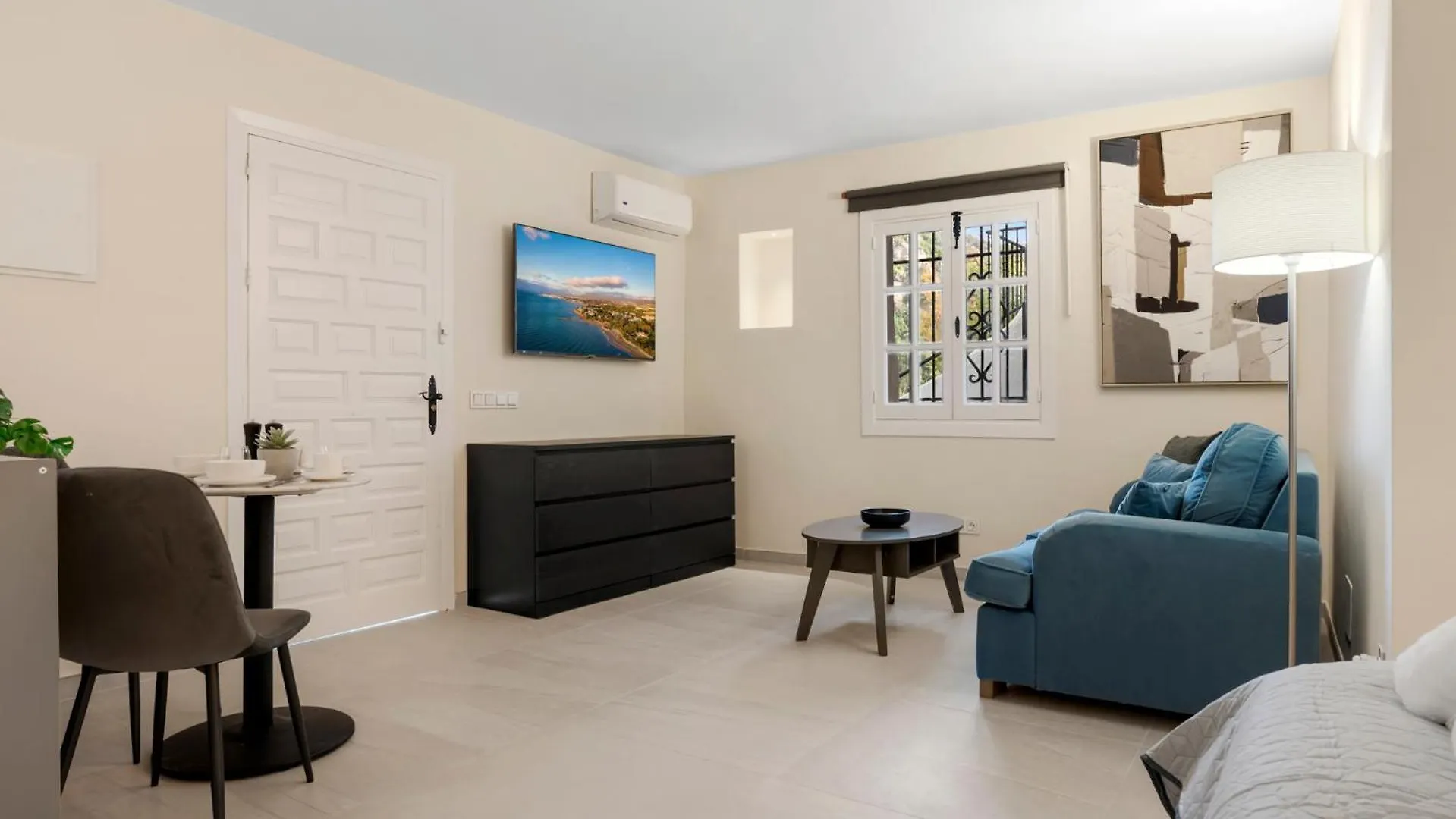 Ground Floor Studio In Benahavís Lejlighed